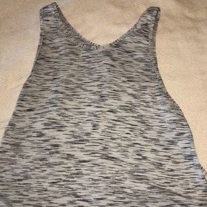 Black and white lululemon tank